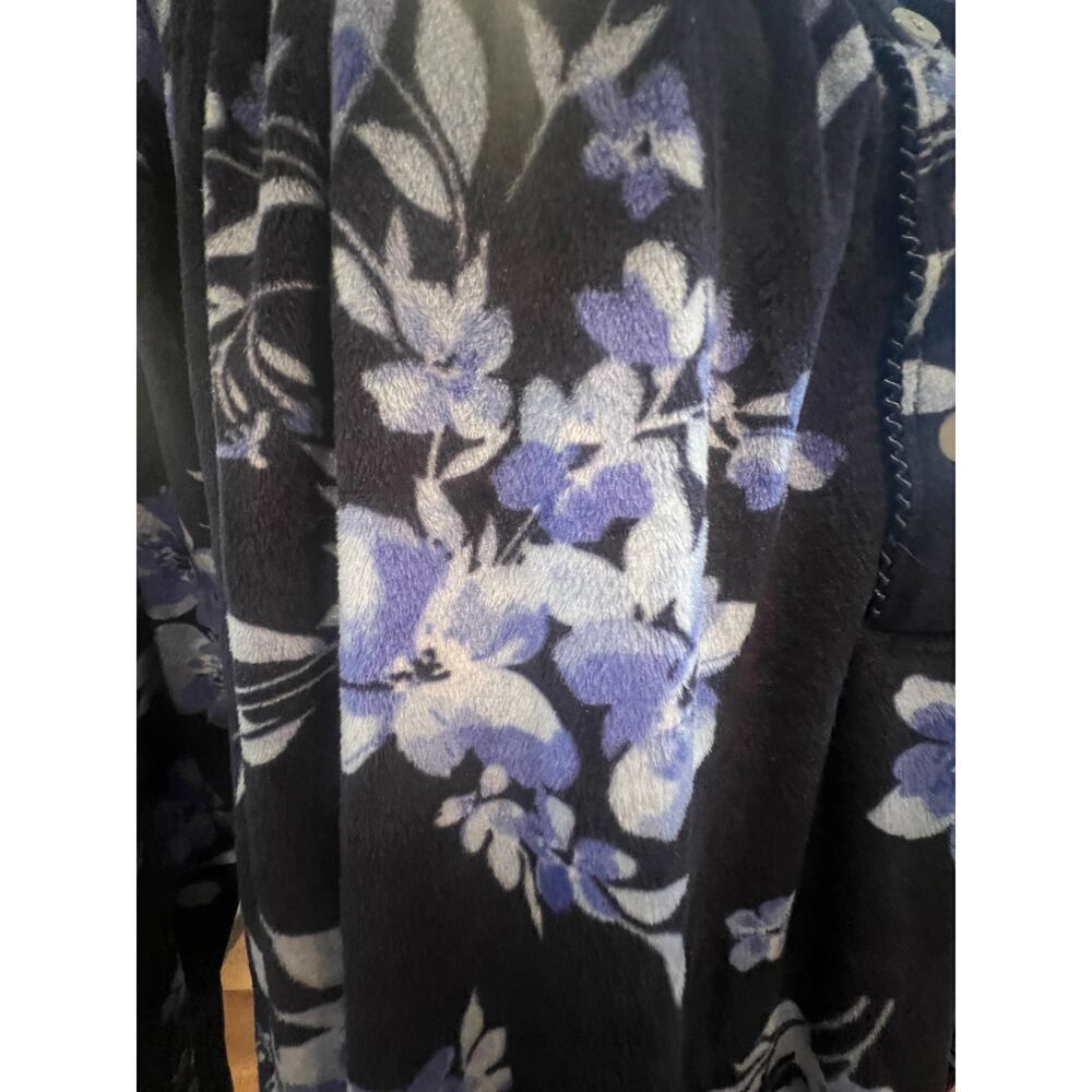 ARIA WARM FUZZY BLUE ROSE FLORAL 3/4 BUTTON NECK NIGHTGOWN WOMENS MEDIUM - Picture 5 of 10